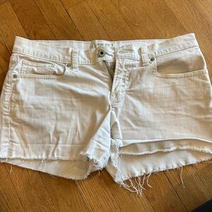 Lucky brand white jean shorts size 28